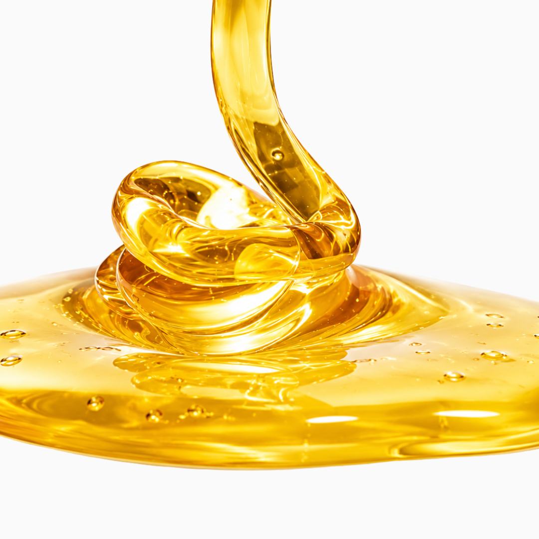 Thc distillate dripping. It's gold